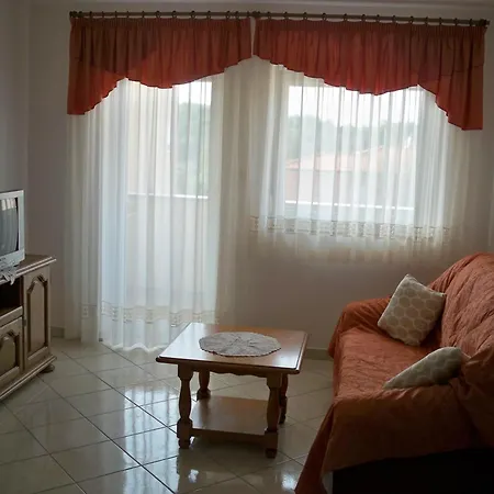 Fuer Zwei Bis Vier Personen Apartamento